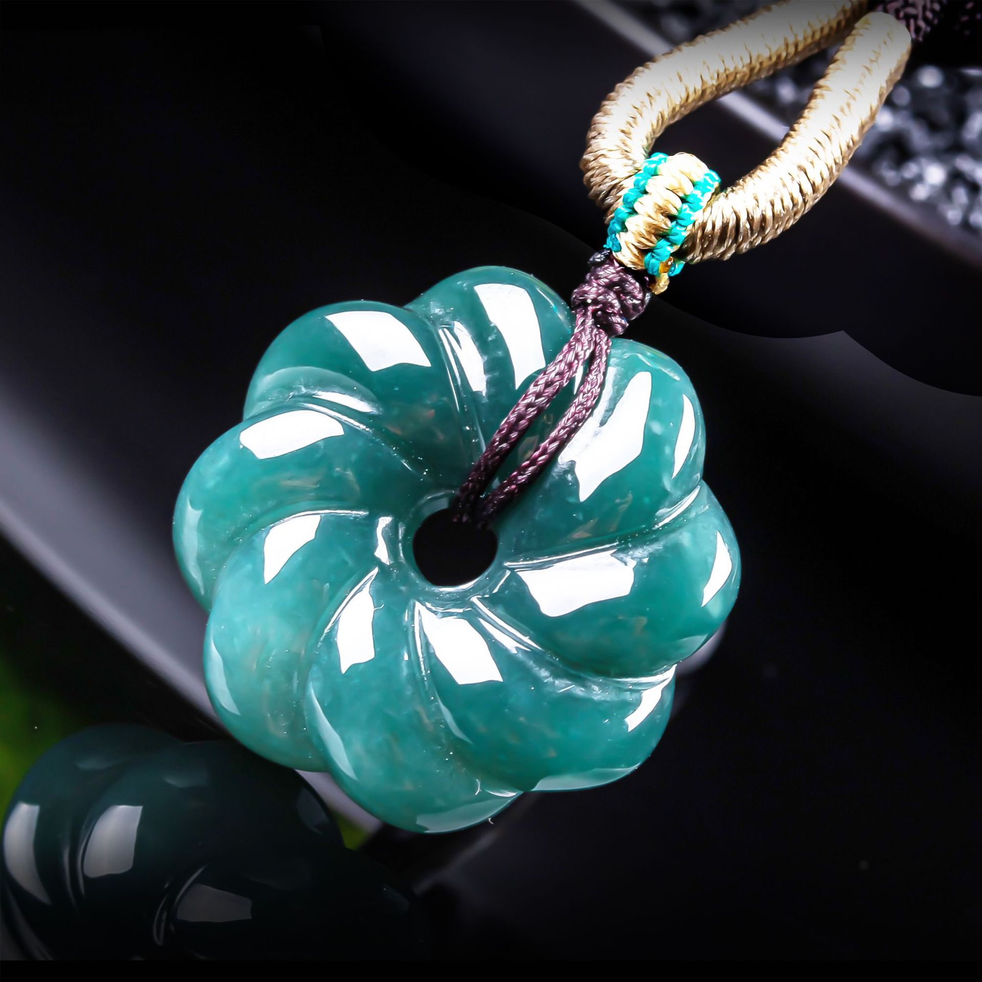 Women Accessories Jewelry - Naturalny naszyjnik z jadeitu birmańskiego w