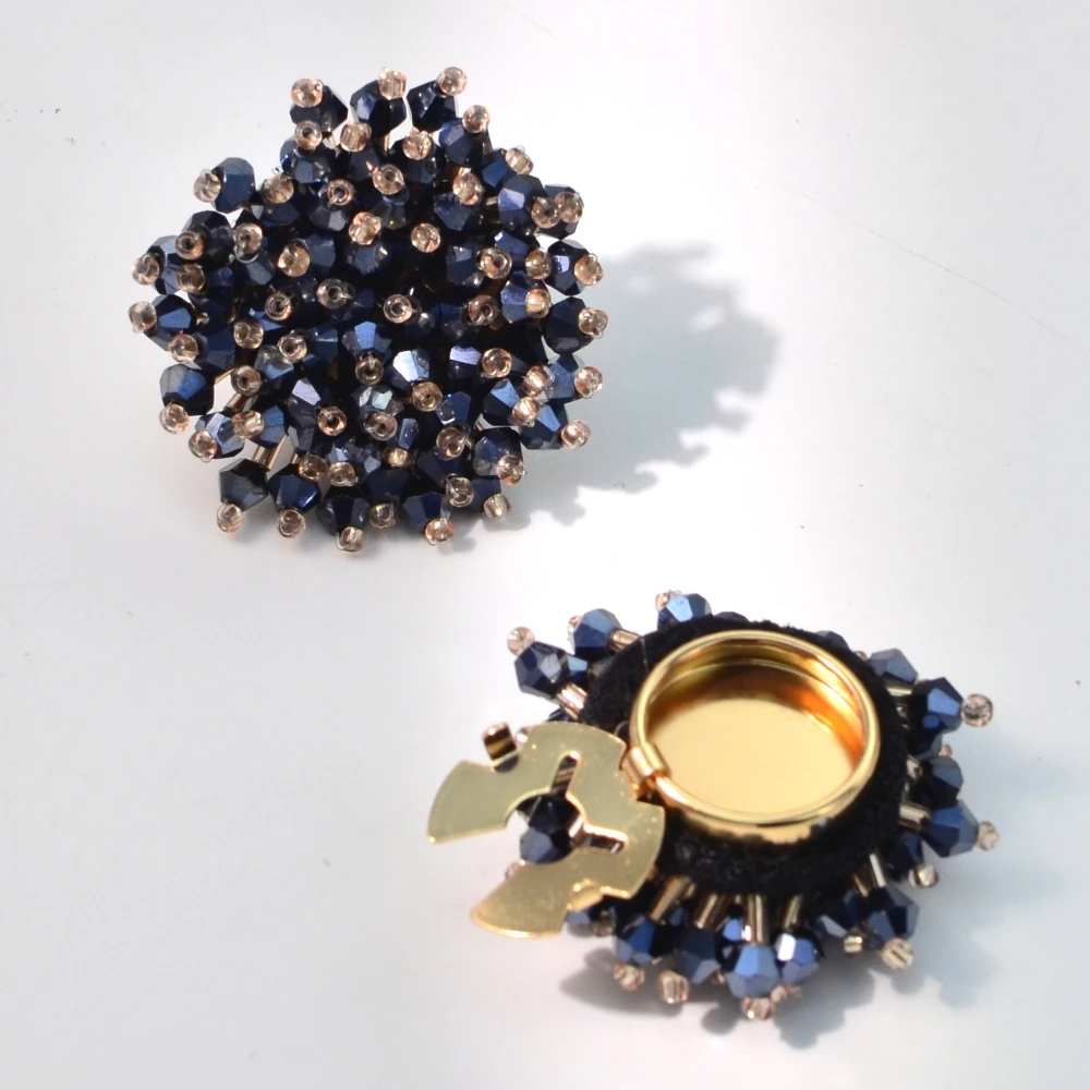 Women Accessories Jewelry - 2 SZT. Eleganckie nakładki na guziki,