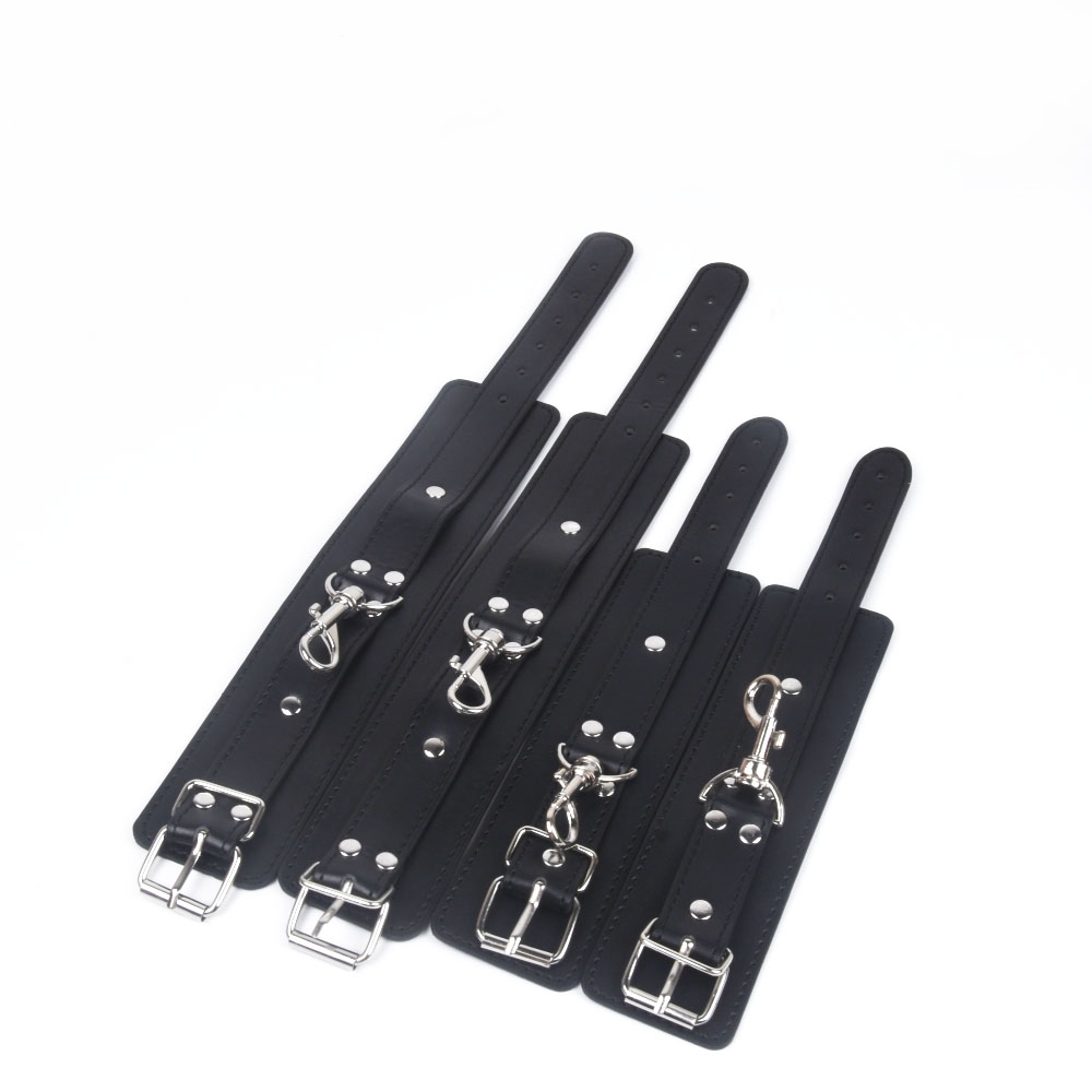 Regulowane skórzane kajdanki e – Women Accessories Combo recenzja i cena